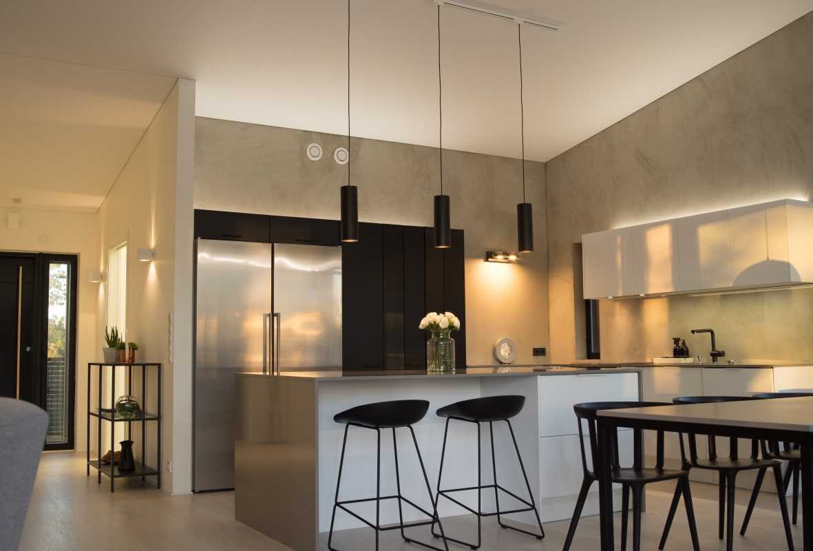 The Perfect Pendant Lights for a Kitchen Remodel