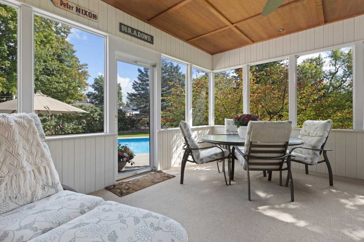 What to Consider Before Building a Sunroom Extension